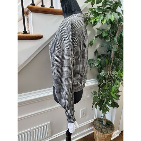 OVS Women's White & Black Polyester Round Neck Long Sleeve Top Shirt Size Small - Picture 6 of 12